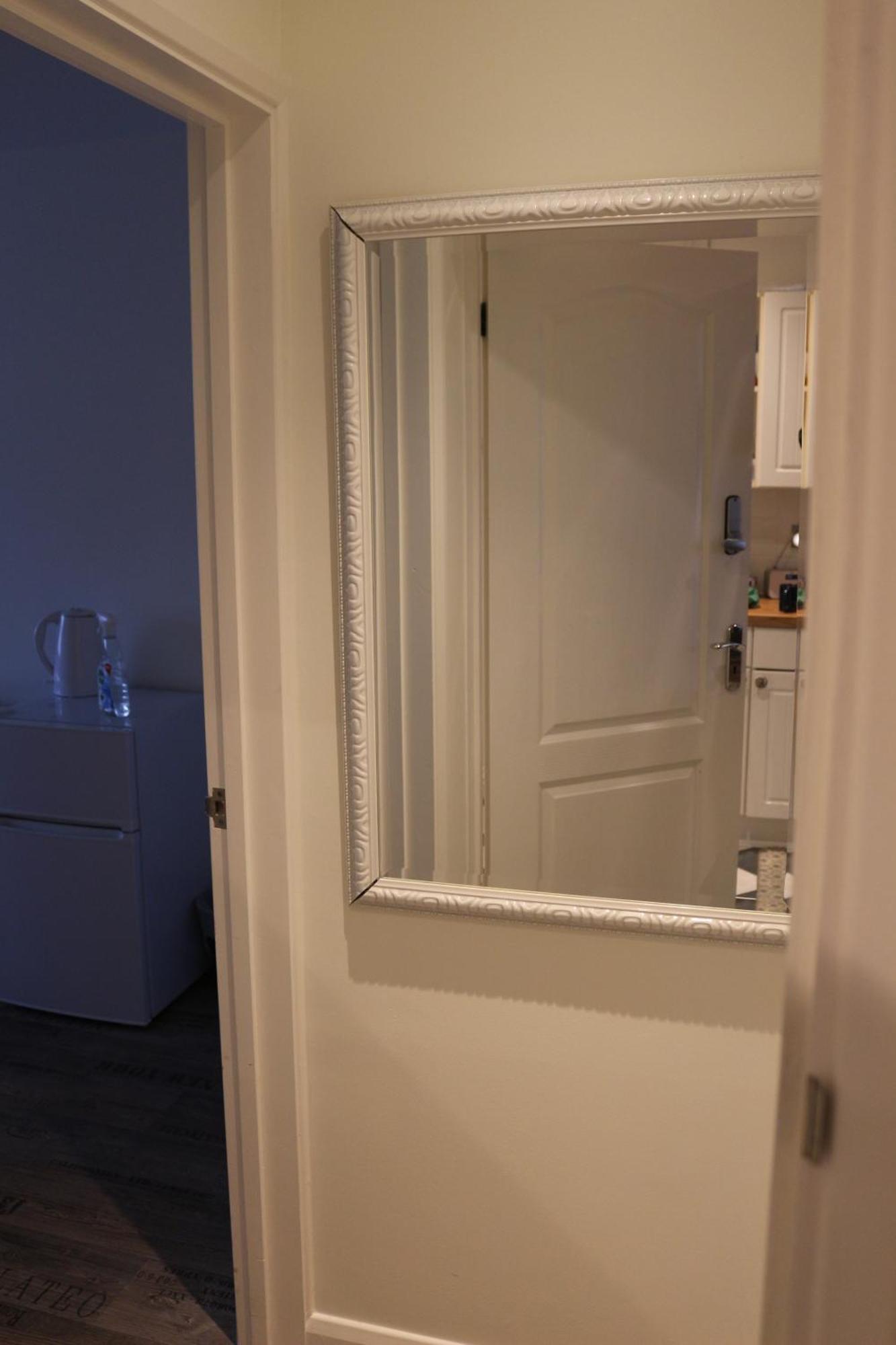 Ensuite Master Bedroom, Private Bathroom, Inside Family Home, Walking Distance To Harry Potter Watford  Zewnętrze zdjęcie